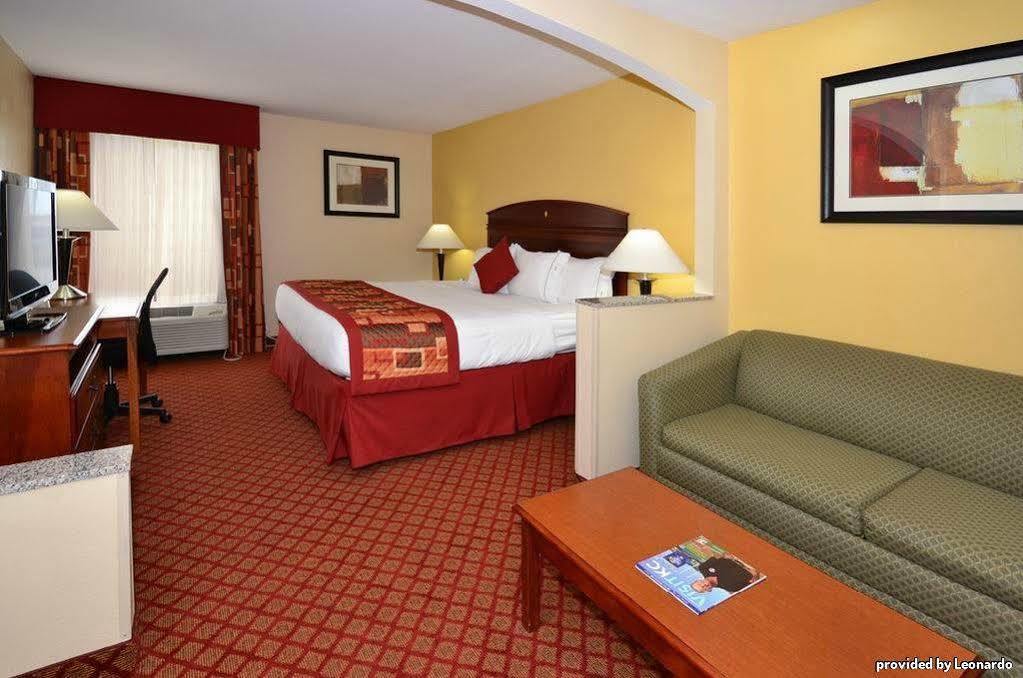 Best Western Plus Kansas City Airport - Kci East Exterior foto